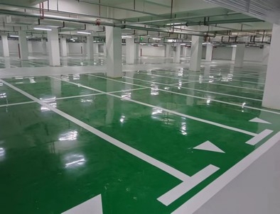 吉林吉林小区停车场标线