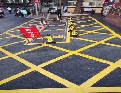 吉林吉林厂区划线，园区停车场划线，车库标识标线